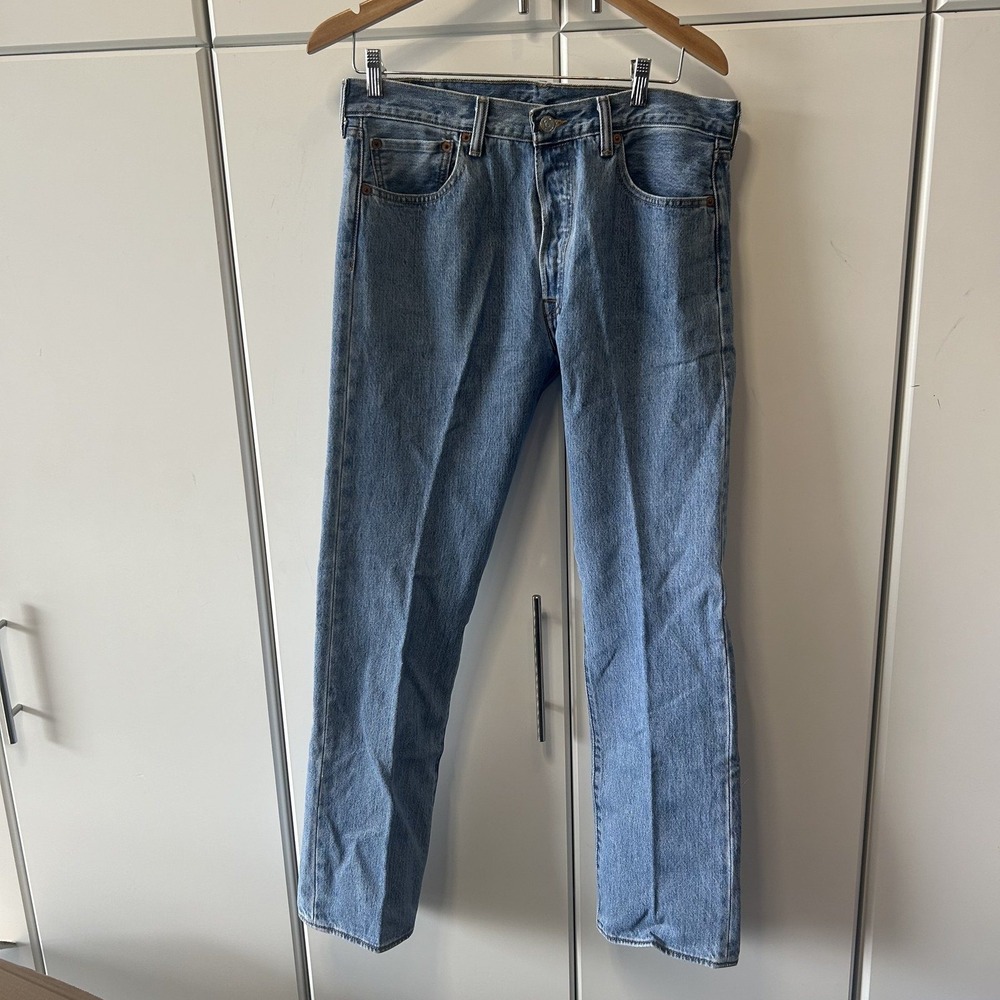 Levis 501 Original Fit Mens Jeans Medium Wash Straight Leg Denim W34 L32